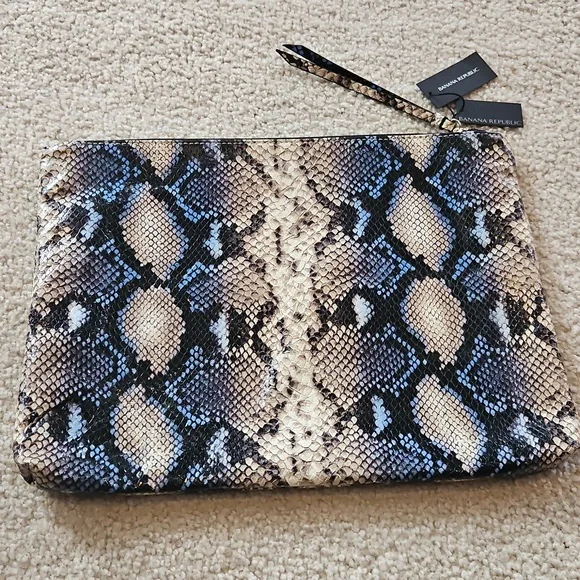 Banana Republic Snake Skin Embossed Leather Clutch Oversized Buttery Soft NWT - Picture 14 of 16